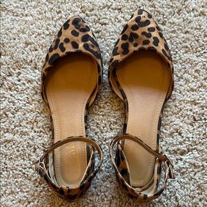Bella Marie Leopard Print Women's Flats Size 6.5